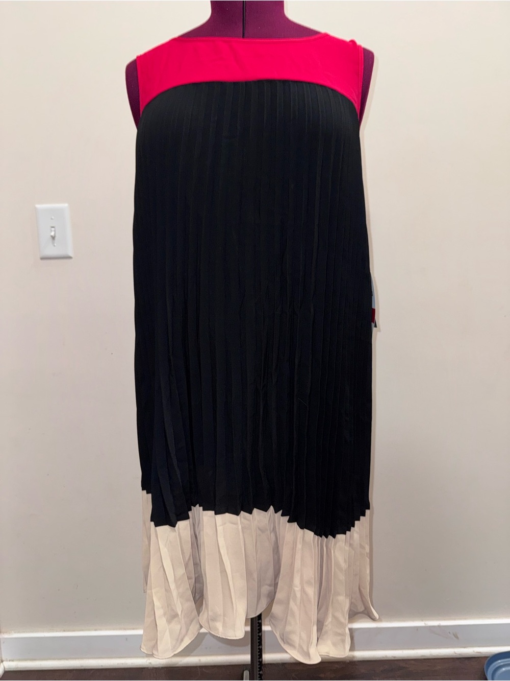 NWT Adrianna Pappel Colorblock Pleated Sleeveless Midi Dress Black Pink Cream